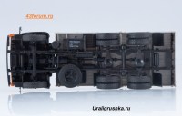 Коллекционная масштабная модель 1:43 Бортовой грузовик 6х4 КамАЗ-5320 без тента, оранжевый, серый (Наши Грузовики)